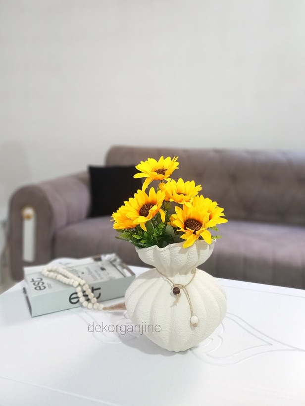 گلدان دکوراتیو مدل چروک لبه چیندار تکسچر