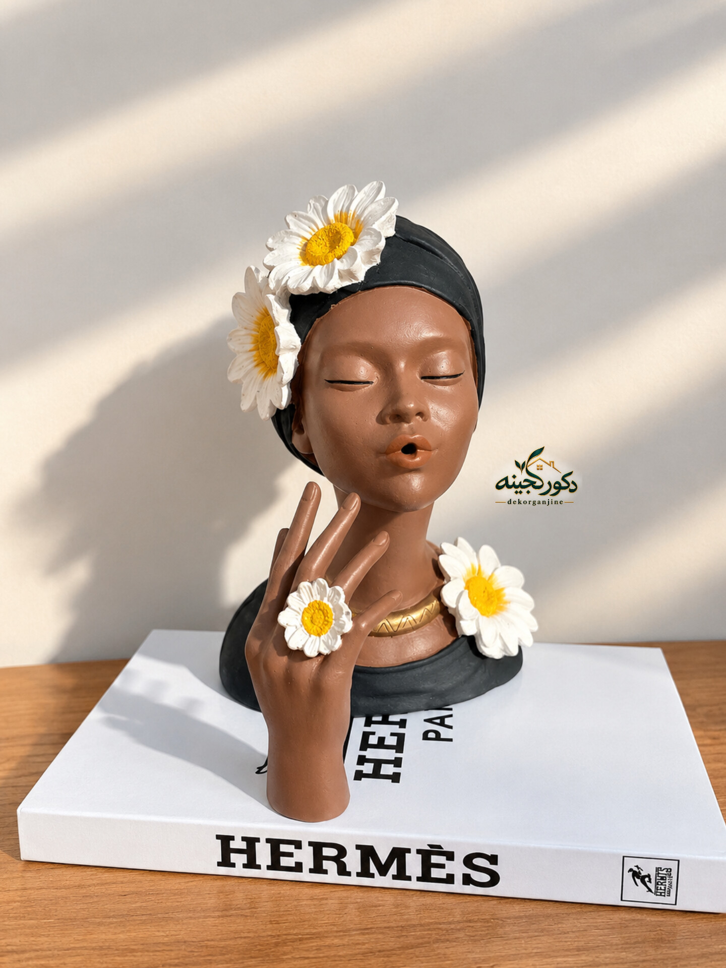 دکوری جاعودی زن آفریقایی مدل گل بابونه